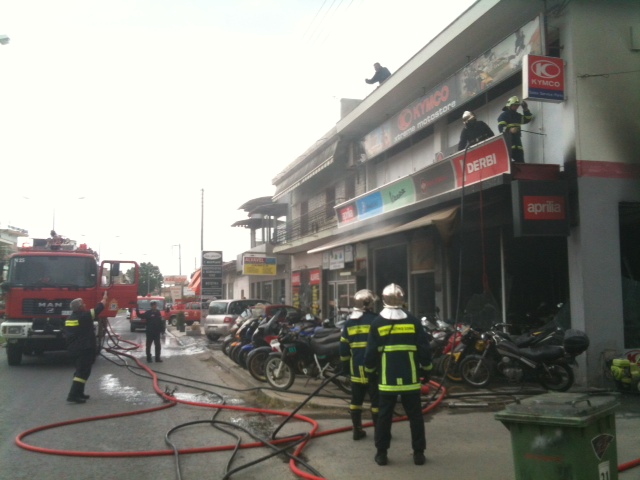 Πυρκαγιά κατέστρεψε ολοσχερώς επιχείρηση στα Γιαννιτσά