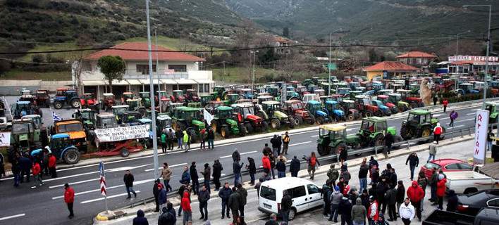 Αγρότες πάνε στο Μέγαρο Μαξίμου: «Η κυβέρνηση έχει 2 μέρες διορία»