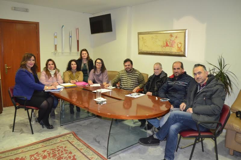 Σύσκεψη στο Δήμο Σκύδρας για το κοινωνικό φροντιστήριο.