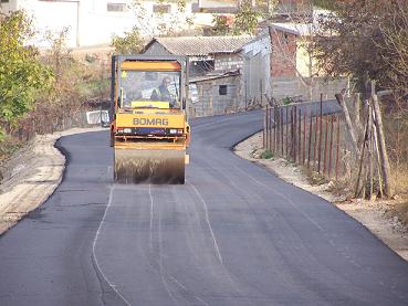 Ασφαλτόστρωση στις Αμπελειές