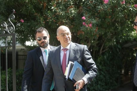 Δένδιας για πλειστηριασμούς: Αν ρυθμίσουμε στεγαστικά και επιχειρηματικά, το πρόβλημα θα το έχουν μόνο οι απατεώνες
