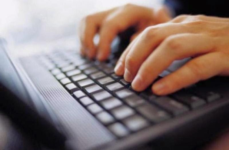 Δικογραφία σε βάρος 40χρονης στα Γιαννιτσά – Υποσχόταν δουλειά στο εξωτερικό μέσω διαδικτύου