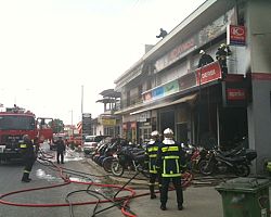 Πυρκαγιά κατέστρεψε ολοσχερώς επιχείρηση στα Γιαννιτσά