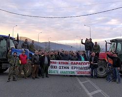 Παραμένουν  κλειστοί οι δρόμοι της Πέλλας