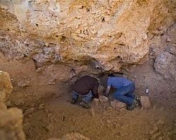 Συνελήφθησαν τέσσερα άτομα για παράνομες ανασκαφές στη Ραχιά Ημαθίας