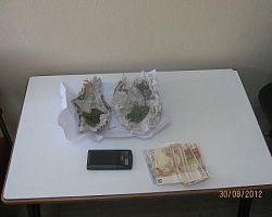 Συνελήφθησαν δύο άτομα για κατοχή ναρκωτικών και αποδοχή και διάθεση προϊόντων εγκλήματος στο Μελίσσι Πέλλας