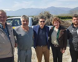 Διανομή φυτών στα χωριά της Αλμωπίας