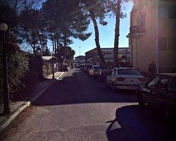 Κλείνουν ο δρόμος και το parking του Δημαρχείου Αλμωπίας λόγω Χριστουγεννιάτικου Χωριού