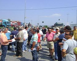 Τα μισά λεφτά από όσα τους είχαν υποσχεθεί φαίνεται πως θα λάβουν
