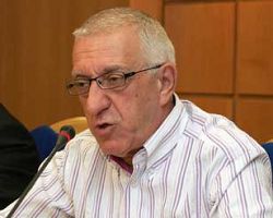 Τη συνδρομή της ΝΔ για αλλαγές στον «Καλλικράτη» ζήτησε ο Ν.Κακλαμάνης