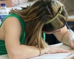 Μαϊμού τίτλους εμφανίζουν διευθυντές σχολείων