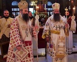 Πραγματοποιήθηκαν οι εορταστικές ακολουθίες στον Ιερό Ναό Αγίας Σκέπης και Αγ. Αναργύρων Εδέσσης
