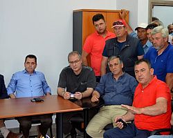 Μαζική συμμετοχή αγροτών και διαμαρτυρία στον ΕΛΓΑ για τις αποζημιώσεις