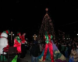 Εντυπωσίασε η χριστουγεννιάτικη εκδήλωση του Δήμου Σκύδρας.