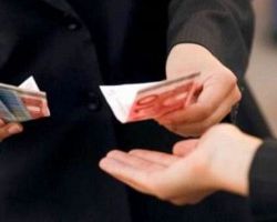 Συνελήφθησαν τέσσερα άτομα στην Έδεσσα και πέντε στα Γιαννιτσά για παράνομο έρανο