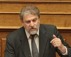 Νότης Μαριάς προς την Ευρωπαϊκή Επιτροπή: Που πήγαν τα λεφτά για τα εμβόλια για τον καταρροϊκό πυρετό;