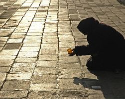 Έναρξη υποβολής αιτήσεων για το πρόγραμμα αντιμετώπισης της ανθρωπιστικής κρίσης