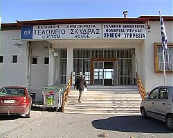 Χημείο Σκύδρας, παγώνει η…φυγή