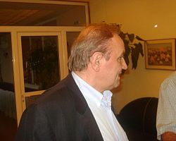 Η Ν.Ε. ΠΑΣΟΚ ΠΕΛΛΑΣ ΕΦΕΡΕ ΤΟΝ ΤΖΟΥΜΑΚΑ ΓΙΑ ΝΑ ΜΑΣ ΠΕΙ ΜΕΣΑ ΜΑΖΙΚΗΣ ΕΞΑΠΑΤΗΣΗΣ!
