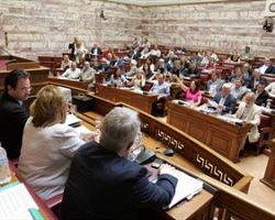 Οι βουλευτές του ΠΑΣΟΚ ενημερώνονται για τα δημοψηφίσματα