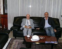 ΣΥΝΑΝΤΗΣΗ ΔΗΜΑΡΧΟΥ ΕΔΕΣΣΑΣ ΜΕ ΤΟΝ Γ. ΚΥΡΙΑΚΙΔΗ, ΕΚΠΡΟΣΩΠΟ ΤΗΣ ΑΔΕΛΦΟΠΟΙΗΜΕΝΗΣ ΠΟΛΗΣ YAOUNDE ΚΑΜΕΡΟΥΝ
