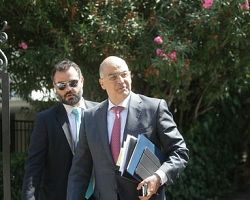 Δένδιας για πλειστηριασμούς: Αν ρυθμίσουμε στεγαστικά και επιχειρηματικά, το πρόβλημα θα το έχουν μόνο οι απατεώνες