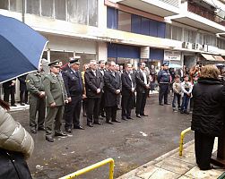 Κατάθεση στεφάνων για την επέτειο του Πολυτεχνείου στα Γιαννιτσά [ΕΙΚΟΝΕΣ]