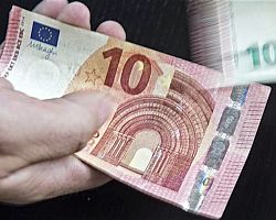 Από σήμερα σε κυκλοφορία τα νέα χαρτονομίσματα των 10 ευρώ