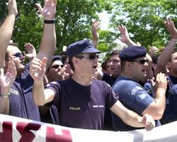 Προκηρύχθηκαν 1.200 θέσεις ειδικών φρουρών