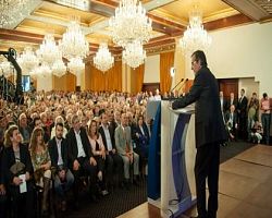 Θα σβήσει… κεράκια στο Σύνταγμα ο Α. Σαμαράς σήμερα