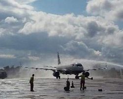 Λονδίνο-Καλαμάτα απευθείας -Η πανηγυρική άφιξη της British Airways [βίντεο]