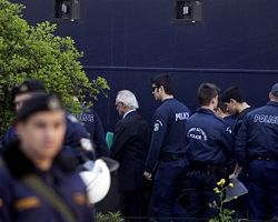 Οκτώ χρόνια κάθειρξης κατά συγχώνευση γα τον πρώην υπουργό Ακη Τσοχατζόπουλο