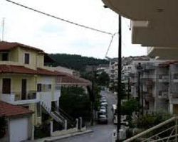 Πτώση 22χρονου  φοιτητή από τα Γιαννιτσά απο ταράτσα οικοδομής στην Κοζάνη