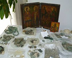 Θεοδωράκι Πέλλας: Τρεις συλλήψεις για αρχαιοκαπηλία