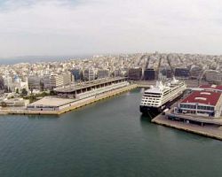 Η κινέζικη Cosco είναι  και επίσημα  ο νέος βασικός μέτοχος στο λιμάνι του Πειραιά