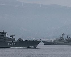 Κόλλησε η επιχείρηση «Δευκαλίων» -Εφτασε το Πολεμικό Ναυτικό στην Κεφαλονιά και δεν έχει που να δέσει