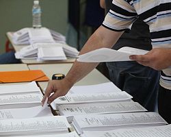 Ψήφο στους 17χρονους φέρνει ο νέος εκλογικός νόμος