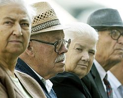 3 προτάσεις «βόμβα» στο Ασφαλιστικό: Εθνική σύνταξη στα 250 ευρώ, μειώσεις!
