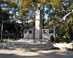 ΠΛΑΤΕΙΑ ΗΡΩΩΝ