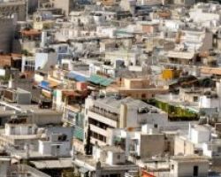 Η κυβέρνηση παρέδωσε στα funds και τα δάνεια πρώτης κατοικίας κάτω των 140.000 ευρώ