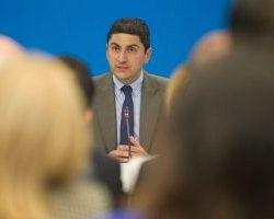 Λ. Αυγενάκης: «Κανένας εκφοβισμός από κανέναν, είμαστε δίπλα  σας, μιλήστε άφοβα»