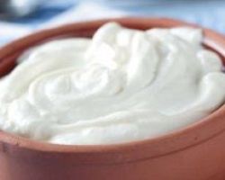 Προσφυγή της Ελλάδας στα δικαστήρια κατά της απόφασης της Τσεχίας να παράγει «ελληνικό γιαούρτι»