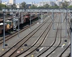 Συνελήφθη σεκιούριτι που ξέχασε ανοιχτές τις μπάρες στις γραμμές του ΟΣΕ στη Χαμοστέρνας