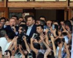 Γερμανία: Πάνω από 50.000 οι Τούρκοι που διαδηλώνουν υπέρ του Ερντογάν