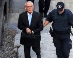 Νέο «όχι» για αποφυλάκιση Τσοχατζόπουλου: «Οι αντοχές του μέσα στη φυλακή έχουν πλέον εξαντληθεί», είπε..