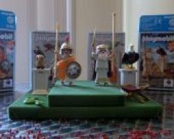 Η PLAYMOBIL σχεδίασε ελληνικές φιγούρες! -Ο Δίας και η Αθηνά μαγεύουν μικρούς και μεγάλους [εικόνες]