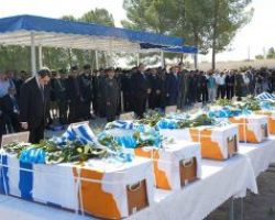 Στην Ελλάδα επέστρεψαν, μετά από 42 χρόνια, τα οστά των ηρώων από το Νοράτλας (PHOTOS)