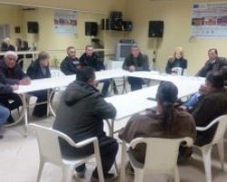 Συνάντηση της Θεοδώρας Τζάκρη με αγρότες της Ραχώνας για την πιστοποίηση του ρεβιθιού
