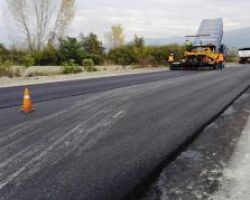 Ασφαλτόστρωση αγροτικών οδών στο Δήμο Σκύδρας