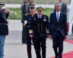 Εφτασε ο Μπαράκ Ομπάμα στην Αθήνα -Στις 13:30 στον Πρόεδρο της Δημοκρατίας